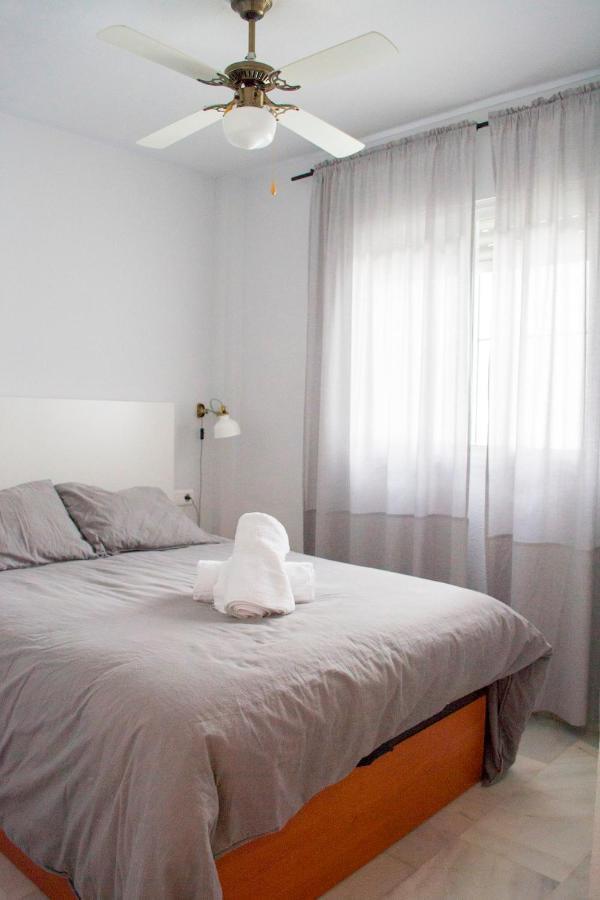 Pedregalejo Apartament Malaga Bagian luar foto